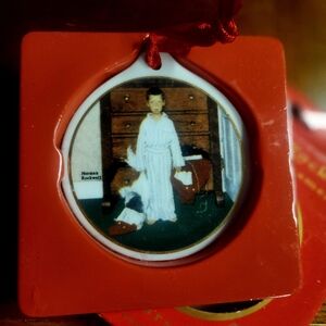 *NEW* Vintage 1999 Norman Rockwell Porcelain Ornament with Gold Trim